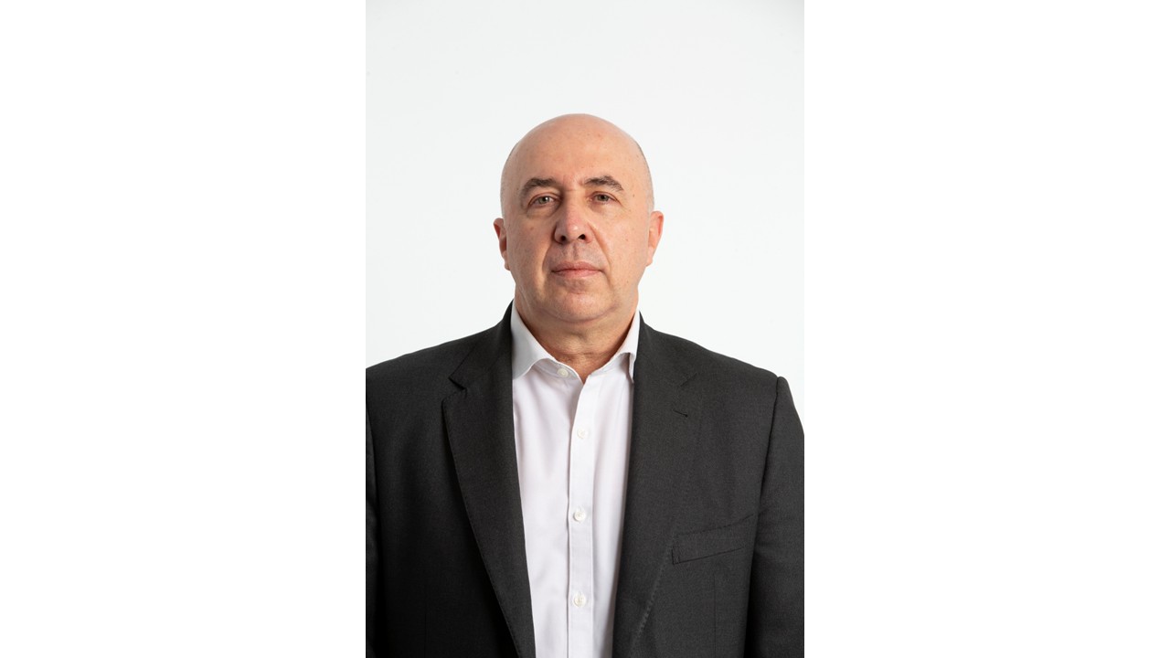 Carlos DE LA CRUZ