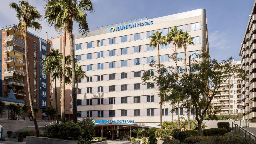 Hotel ILUNION Les Corts Spa (4*).jpg